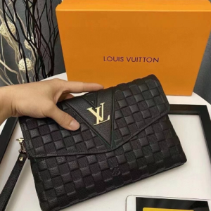 LV